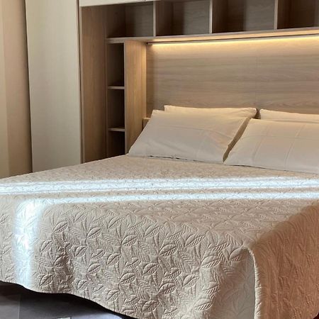 Indipendent Studio Apartment With Terrace - Parking Florenţa Exterior foto