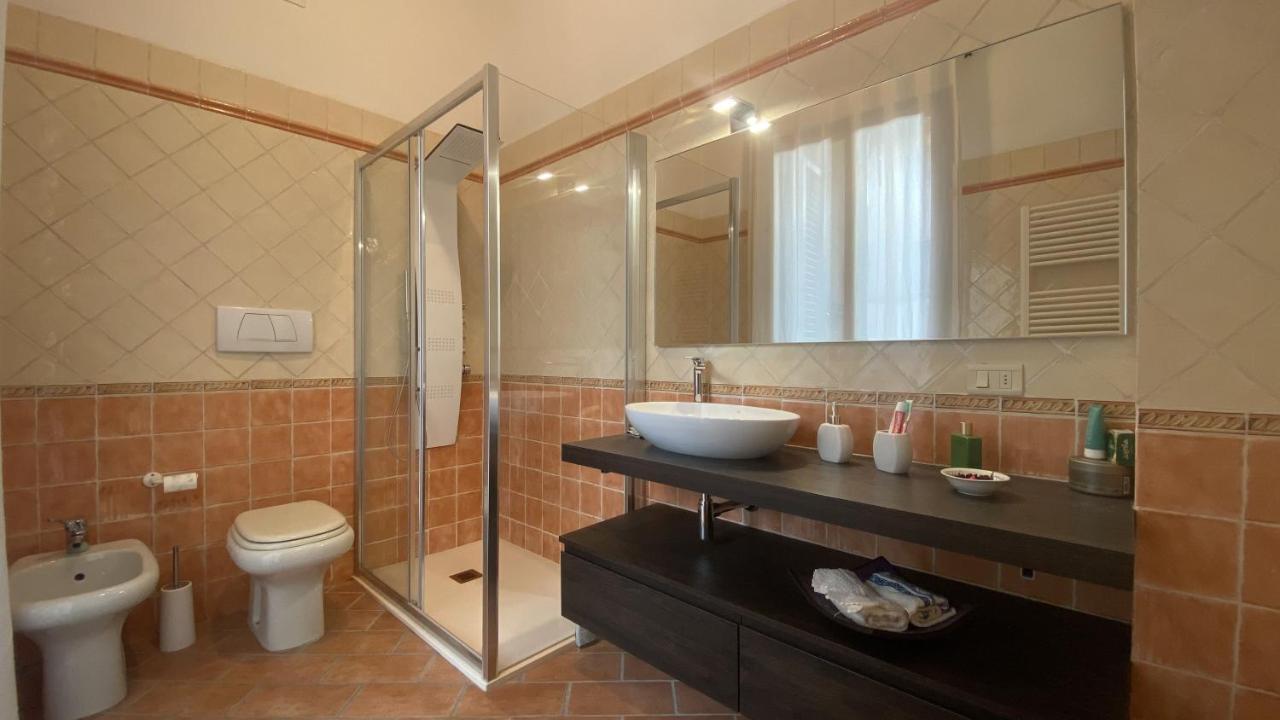 Indipendent Studio Apartment With Terrace - Parking Florenţa Exterior foto