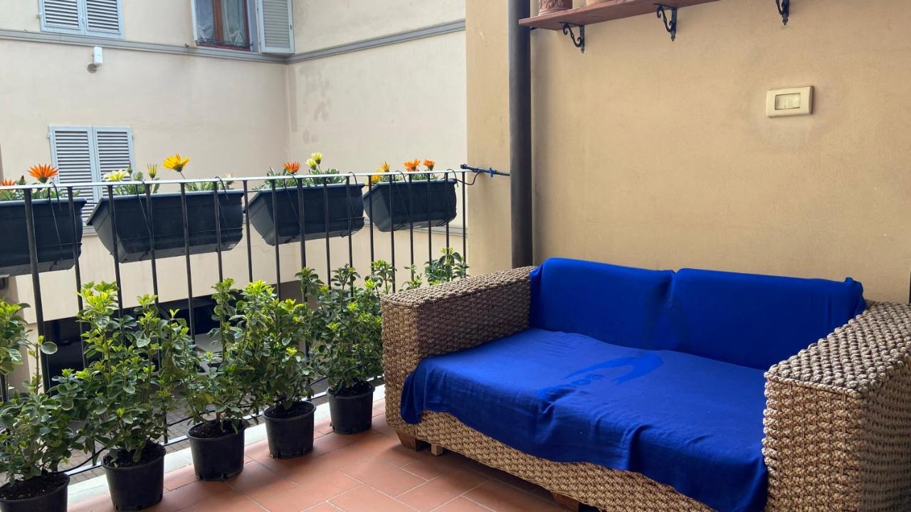 Indipendent Studio Apartment With Terrace - Parking Florenţa Exterior foto
