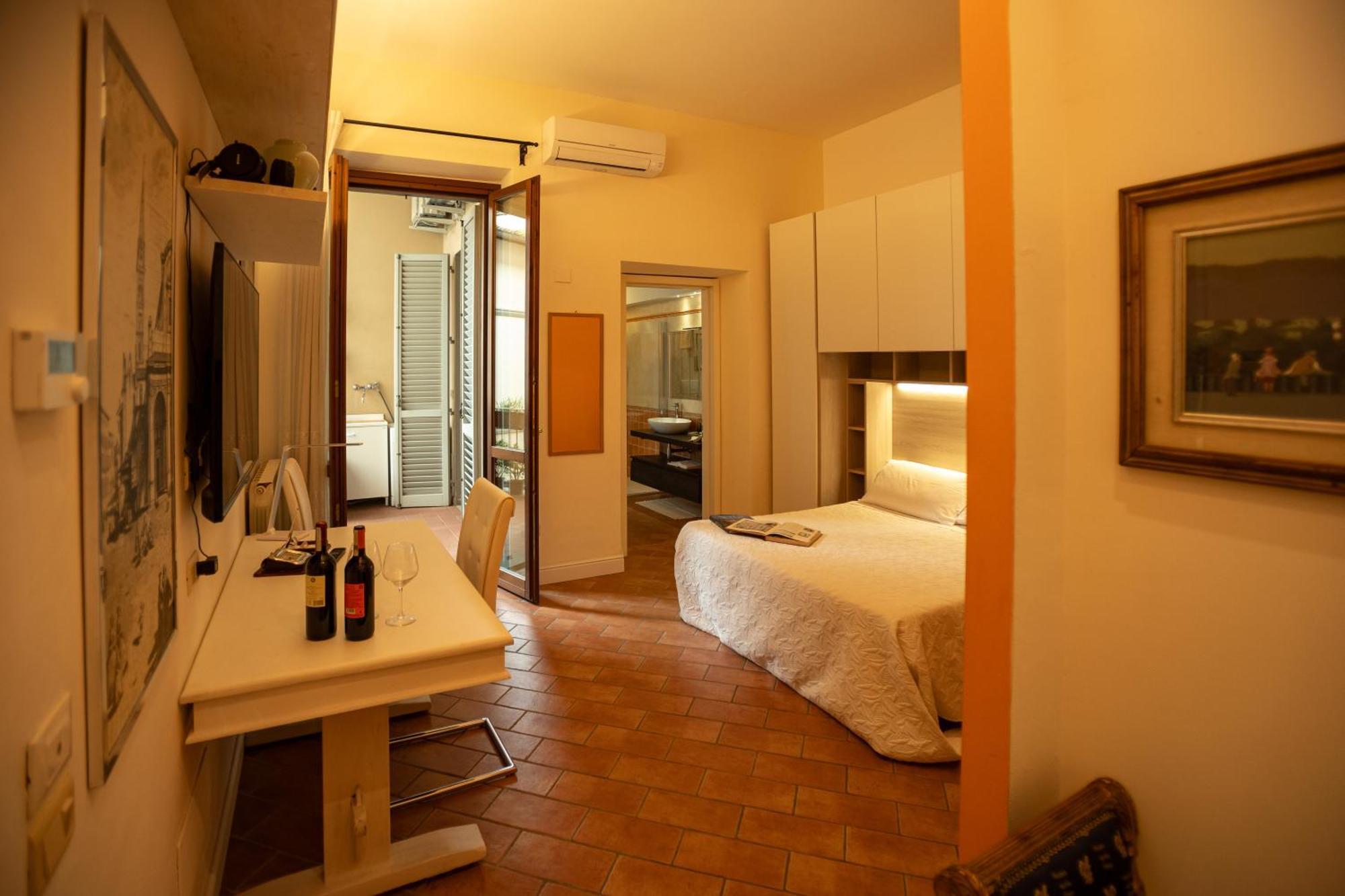 Indipendent Studio Apartment With Terrace - Parking Florenţa Exterior foto