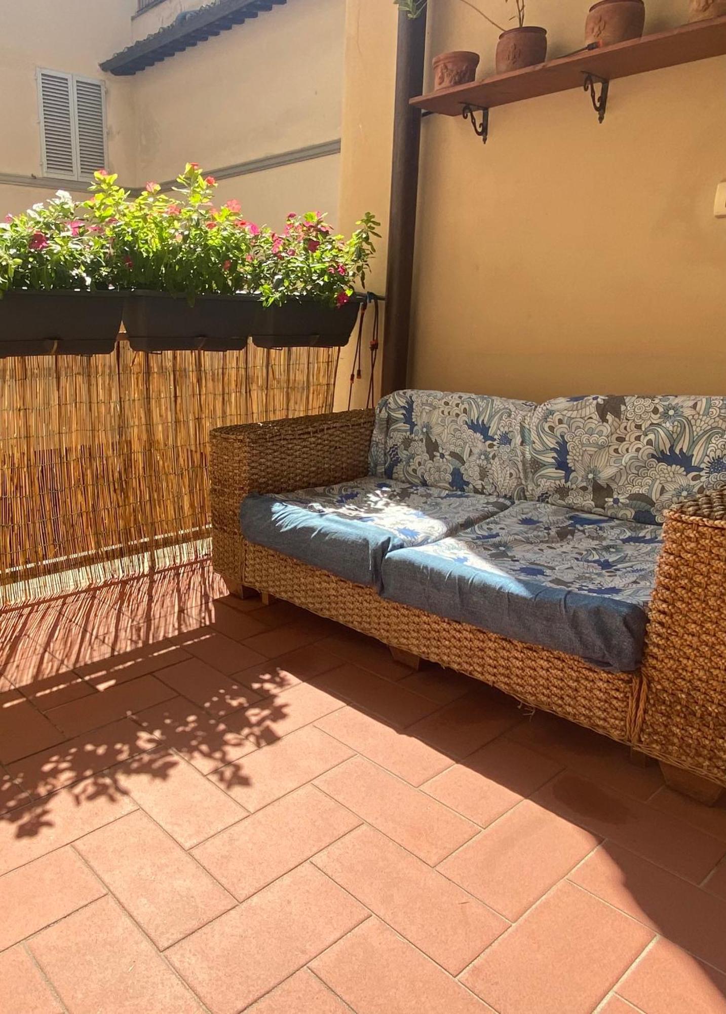 Indipendent Studio Apartment With Terrace - Parking Florenţa Exterior foto
